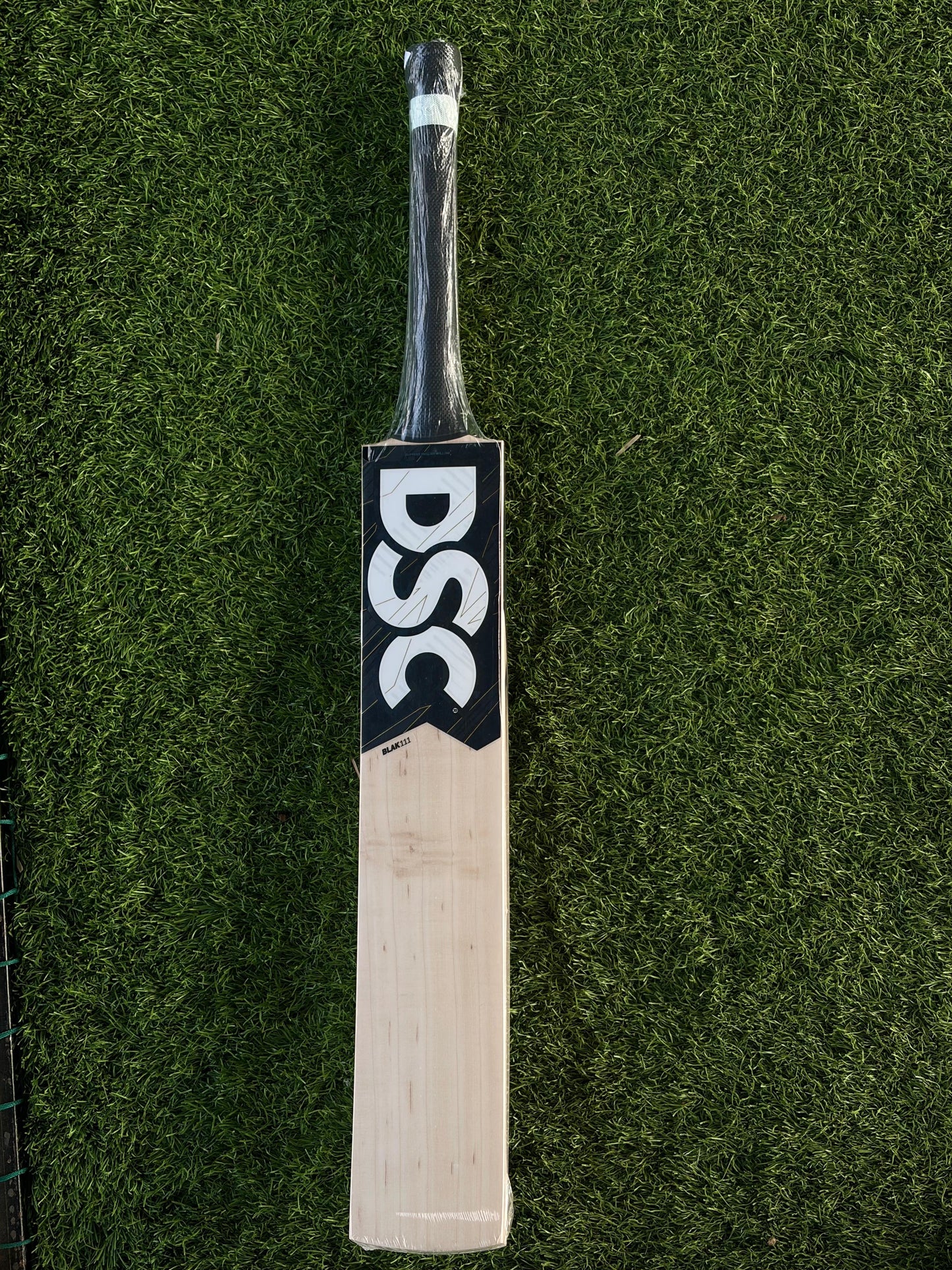CRICKET BAT - DSC BLACK 111