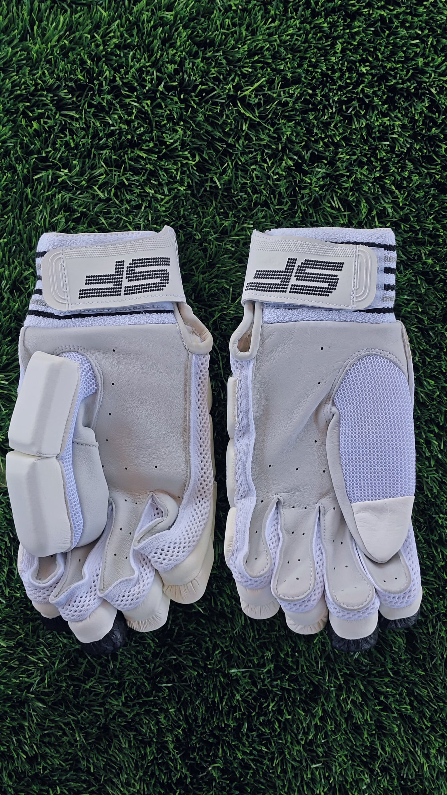 SF Batting Gloves NEXZEN (RH)