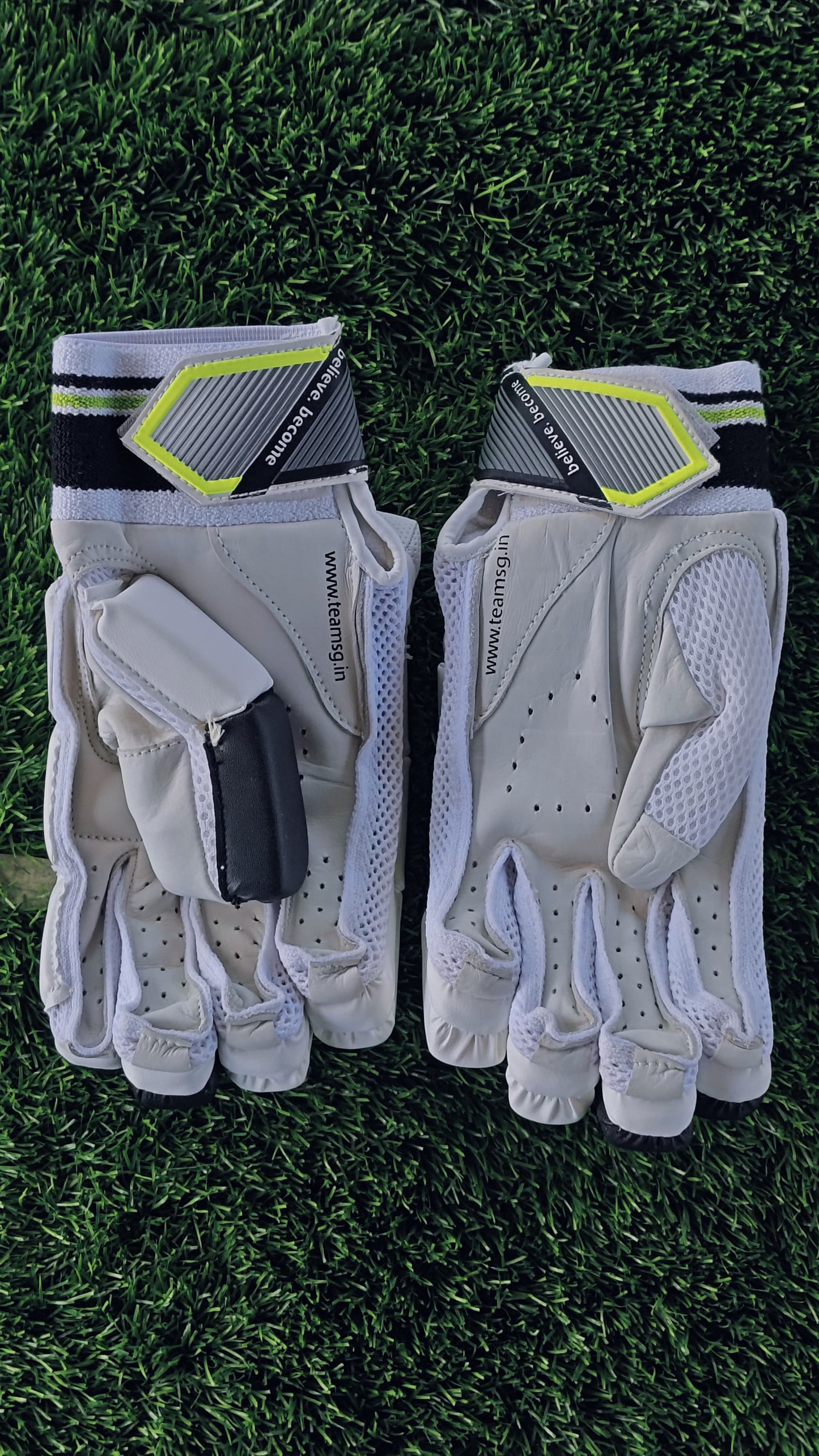 SG Batting Gloves EXCELITE (RH)