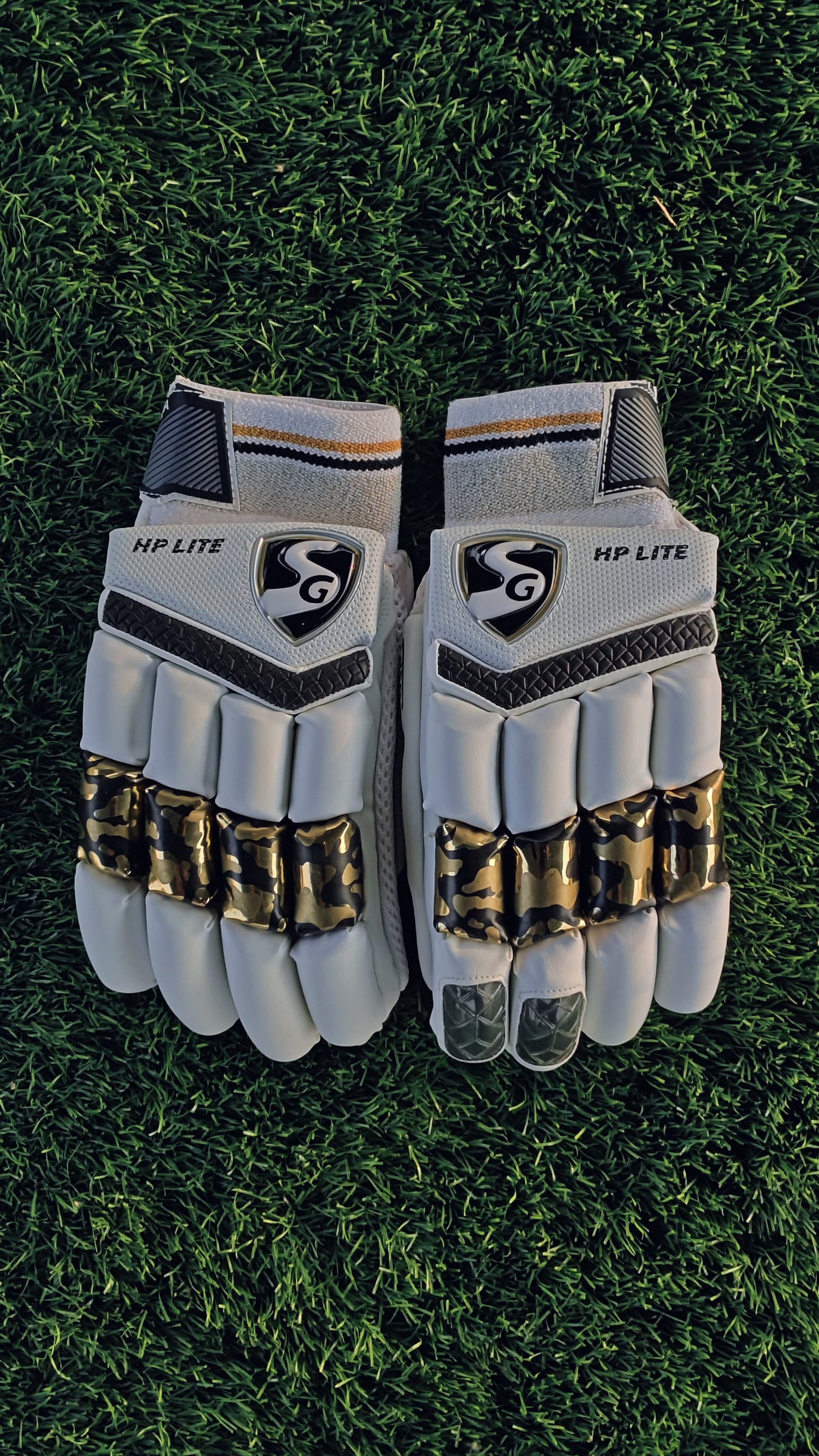 SG Batting Gloves HP LITE (LH)