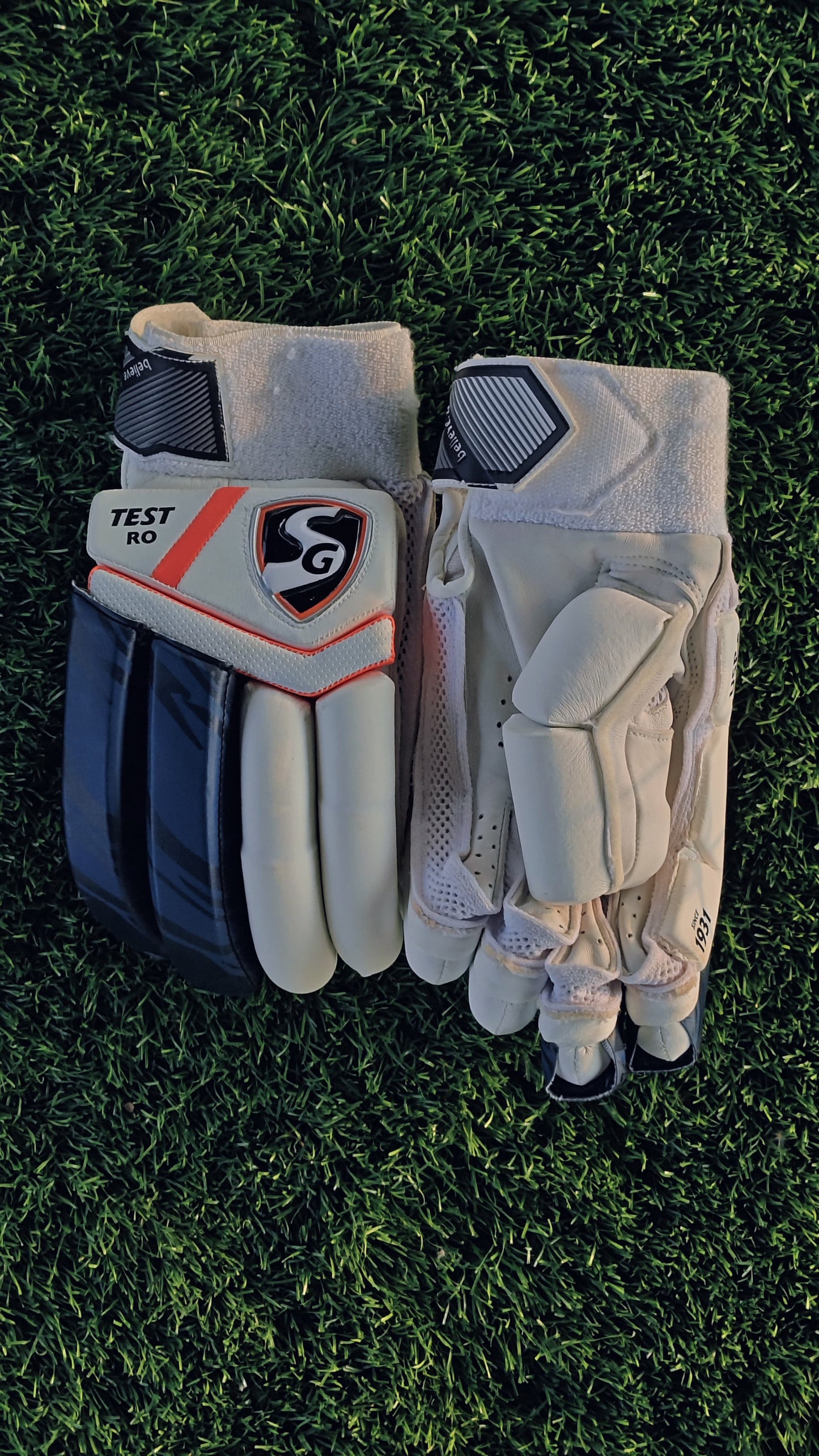 SG Batting Gloves RO TEST (RH)