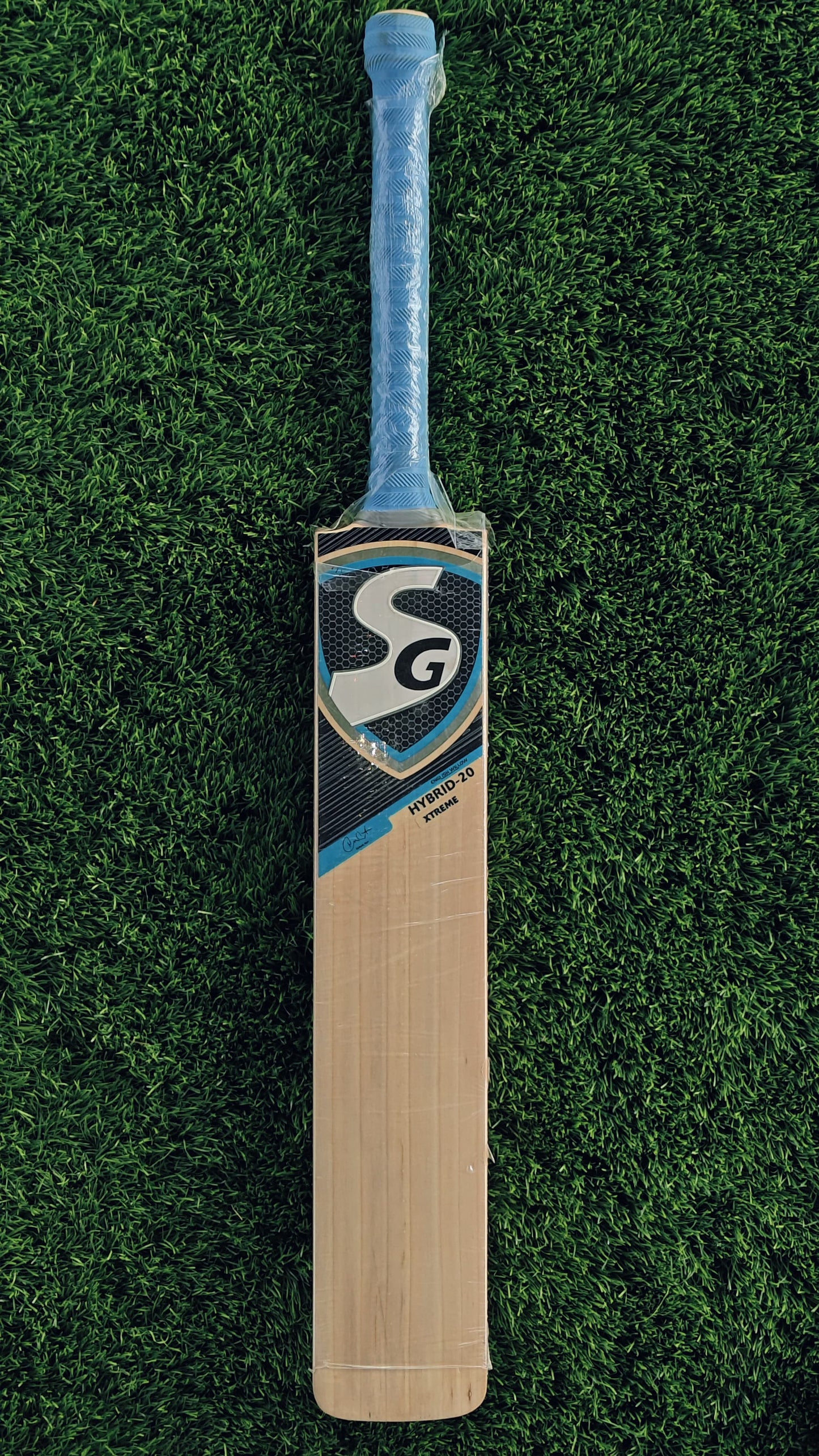 SG Cricket Bat HYBRID - 20 XTREME