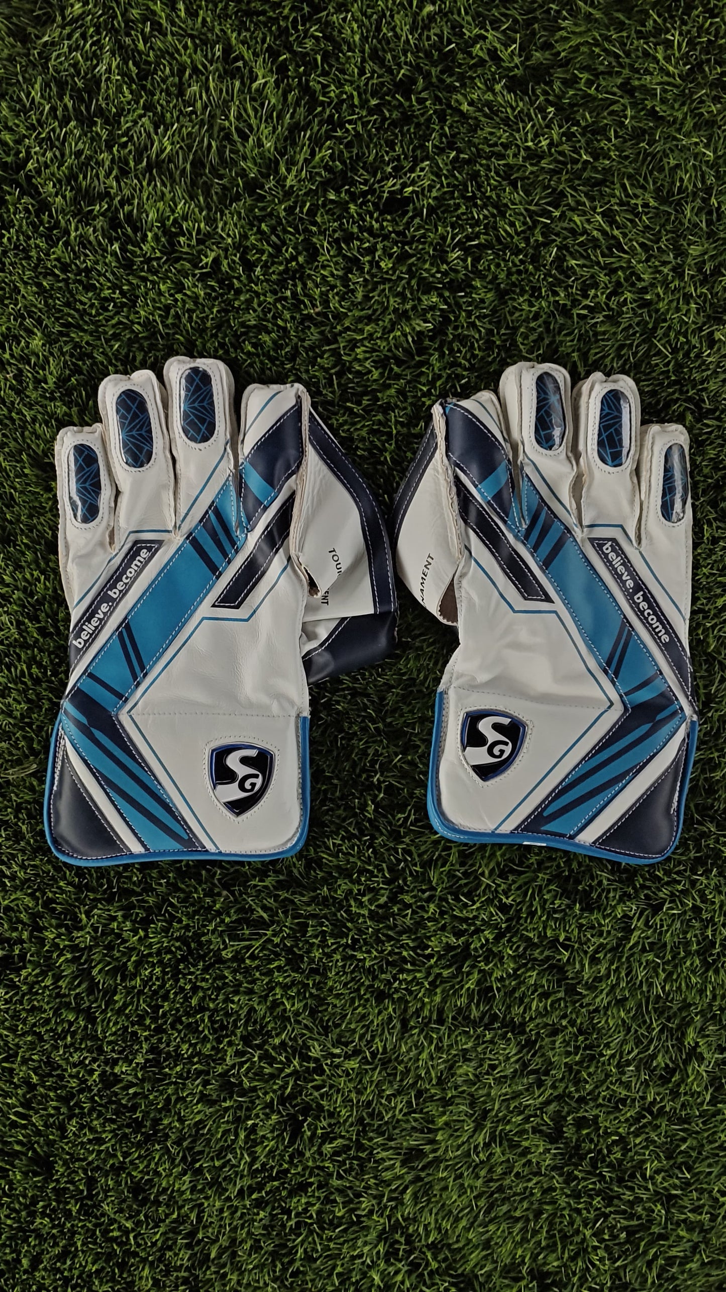 SG Wicket Keeping Gloves TOURNAMENT