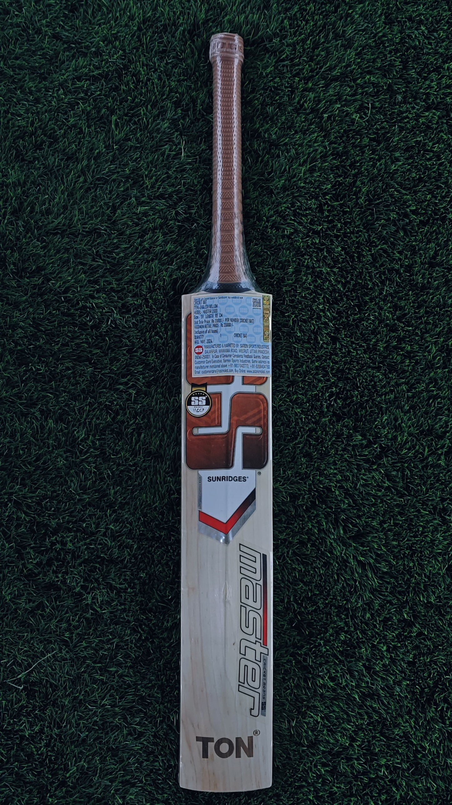 SS Cricket Bat MASTER 2000