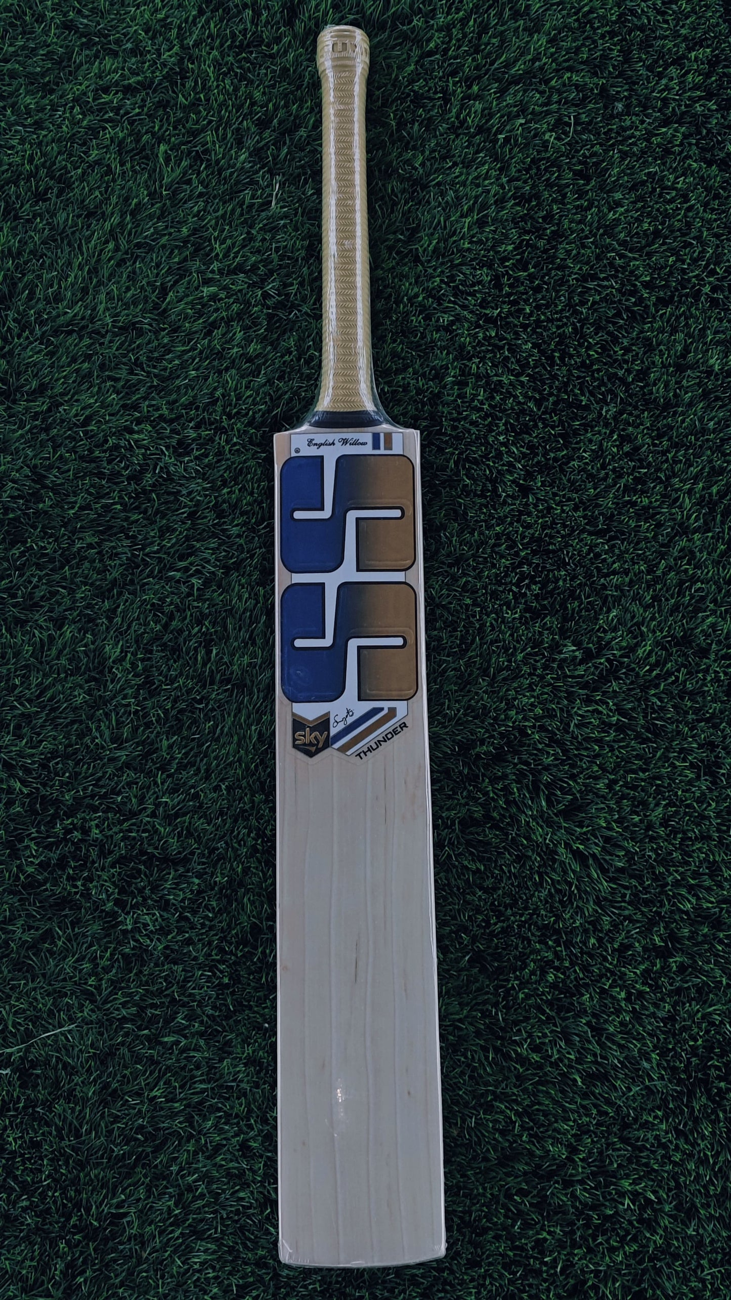 SS Cricket Bat SKY EDITION THUNDER