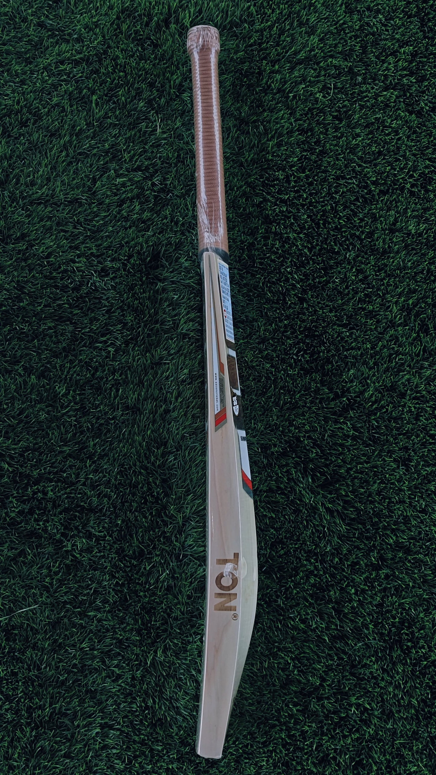 SS Cricket Bat MASTER 2000
