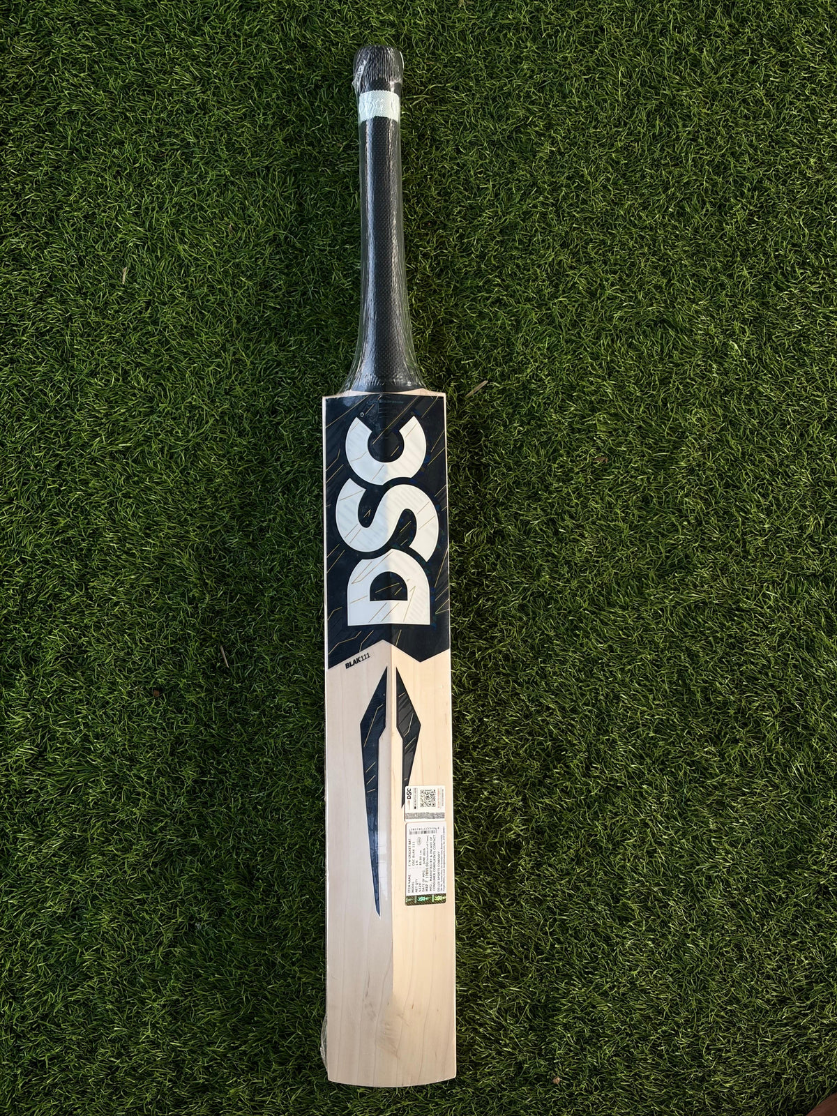 CRICKET BAT - DSC BLACK 111