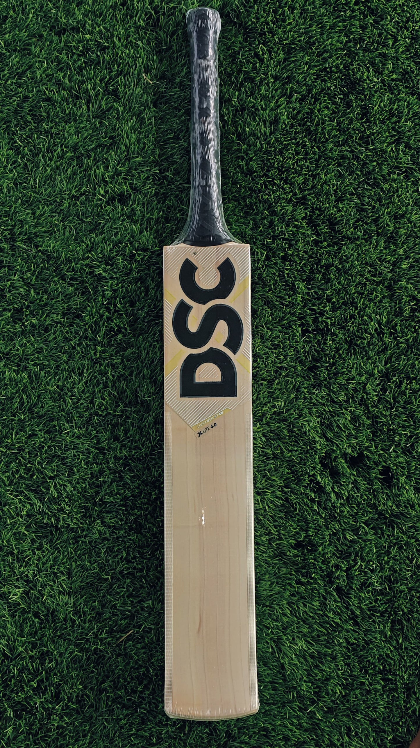 DSC Cricket Bat XLITE 4.0