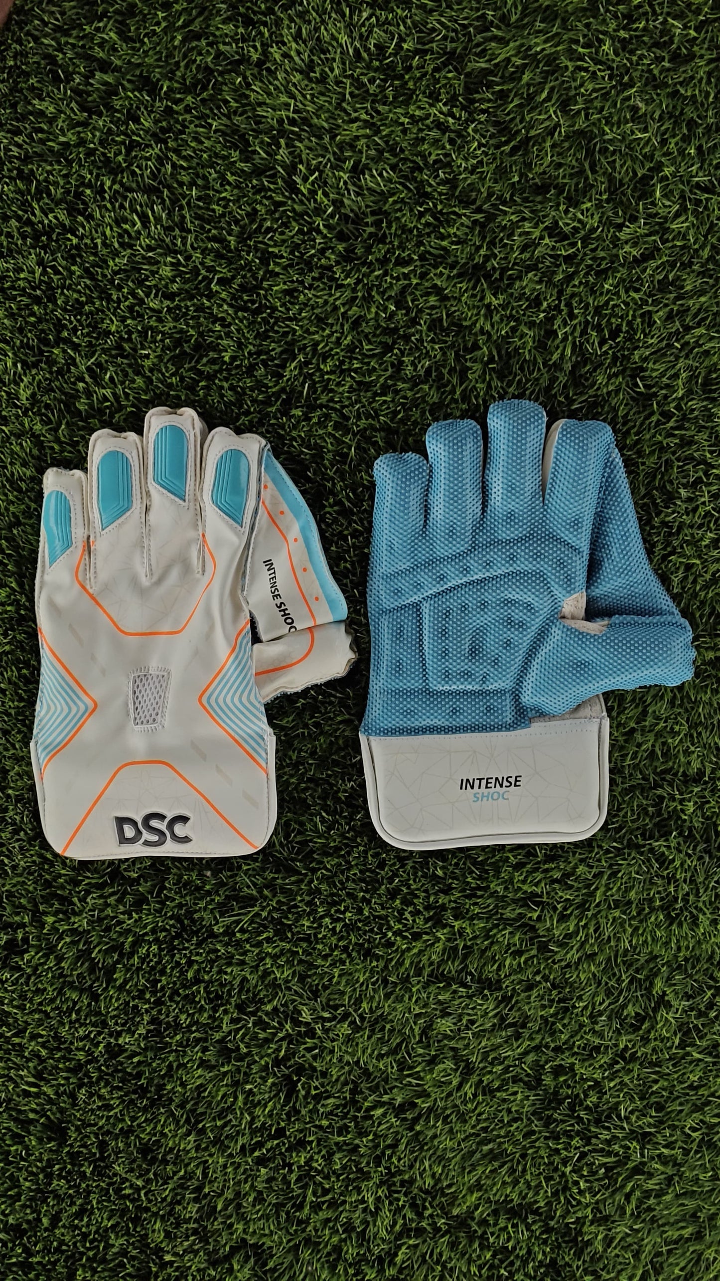 DSC Wicket Keeping Gloves INTENSE SHOC
