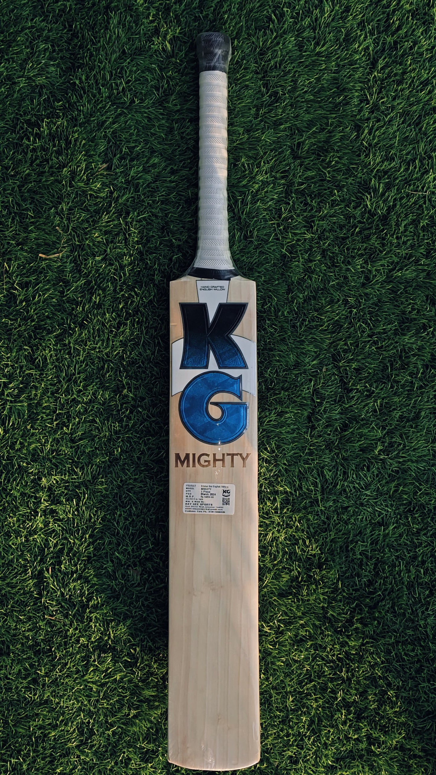 KG Cricket Bat MIGHTY