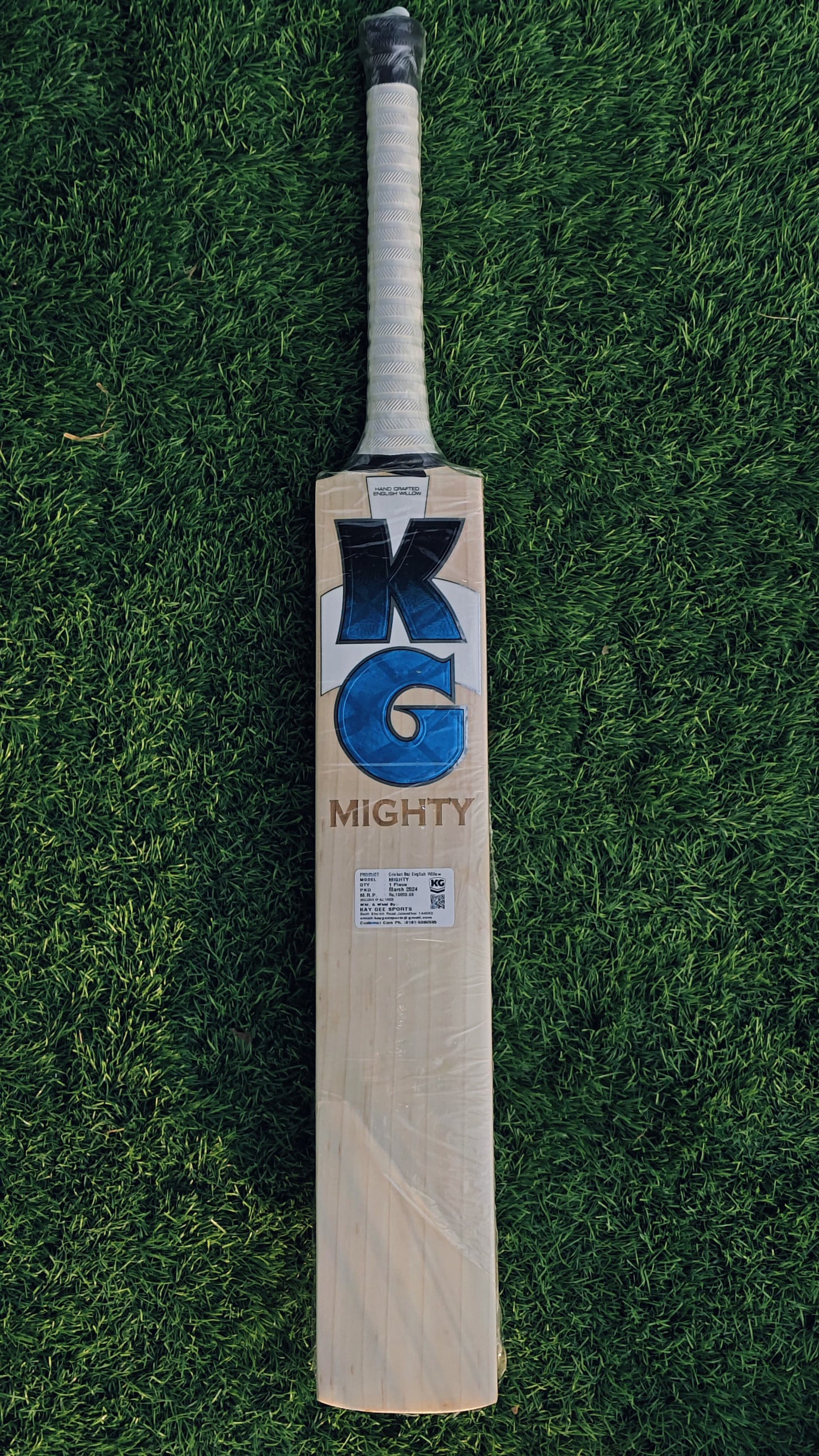 KG Cricket Bat MIGHTY