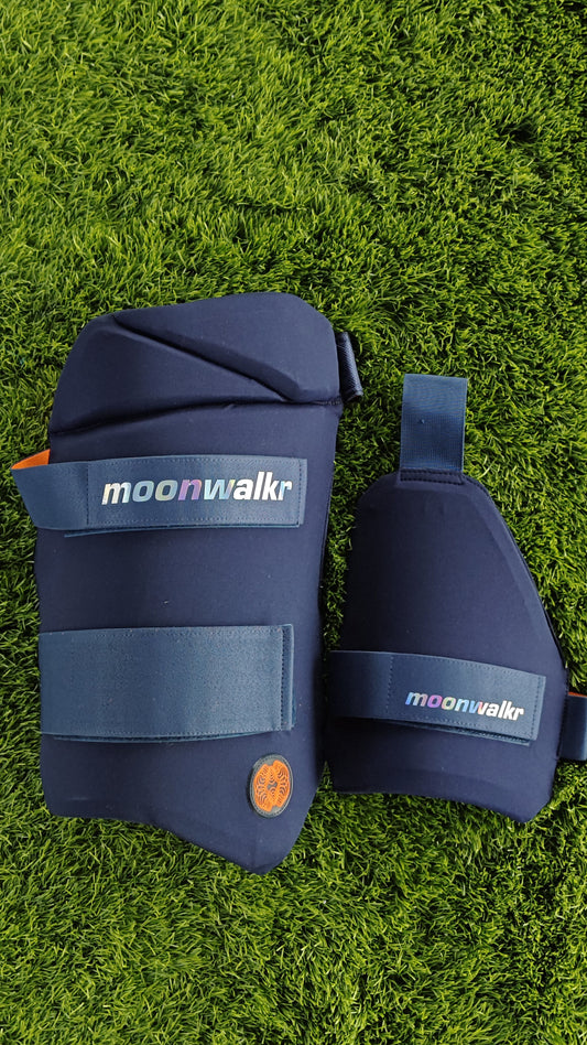 MOONWALKR Thigh Guards 2.0 - YOUTH (BLUE)