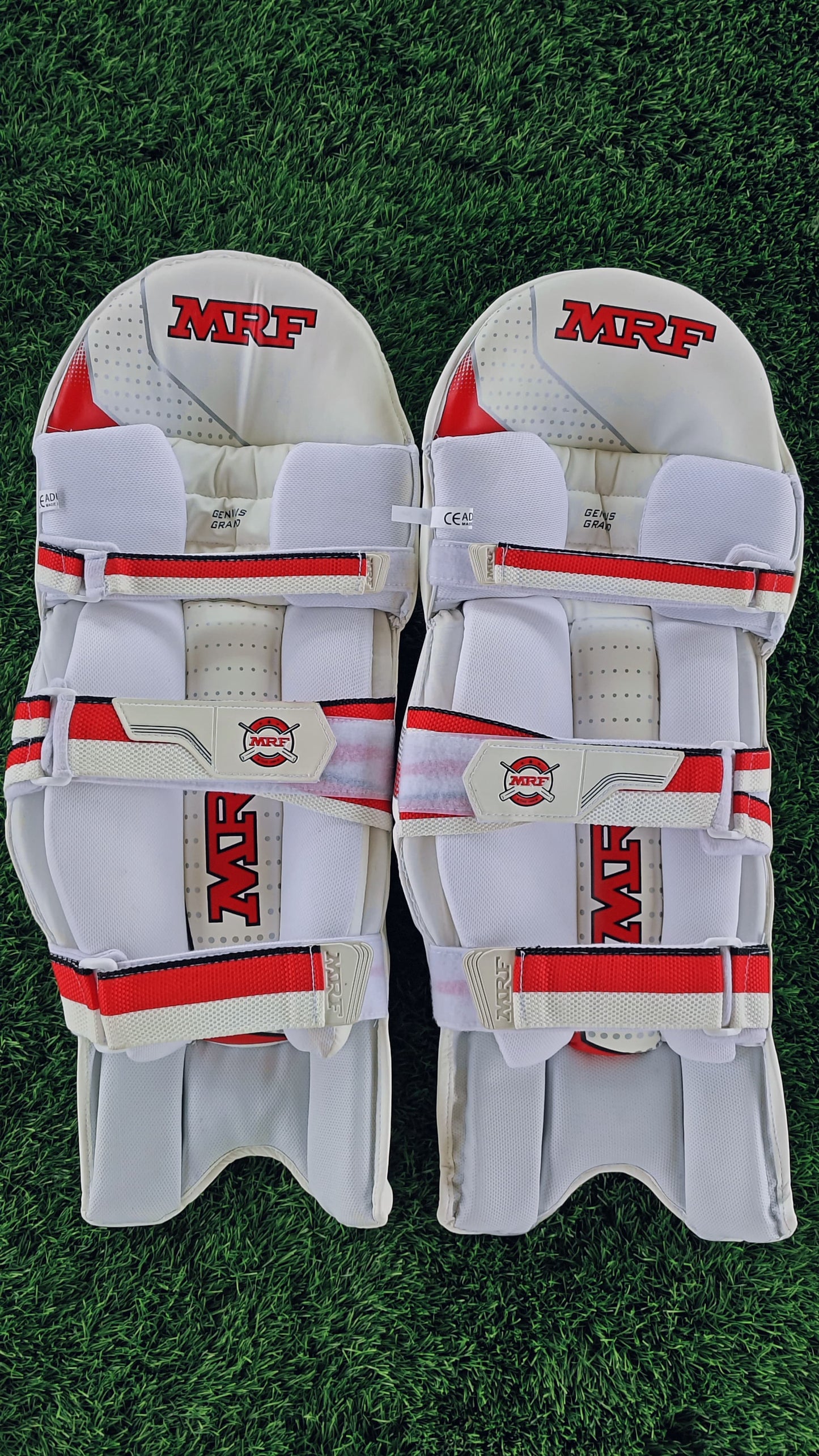 MRF Batting Legguards GENIUS GRAND (RH)