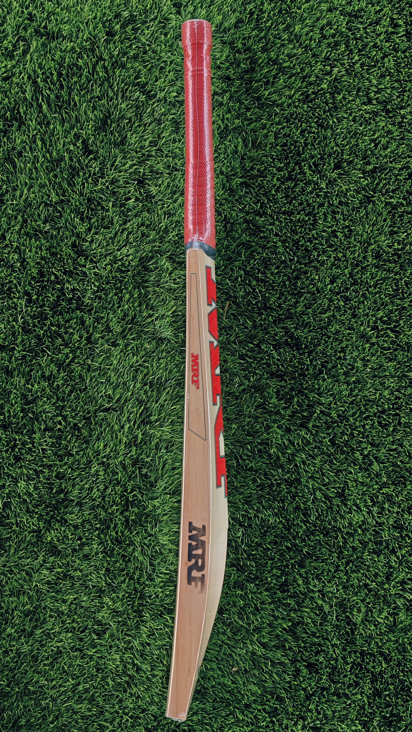 MRF Cricket Bat GENIUS GRAND EDITION
