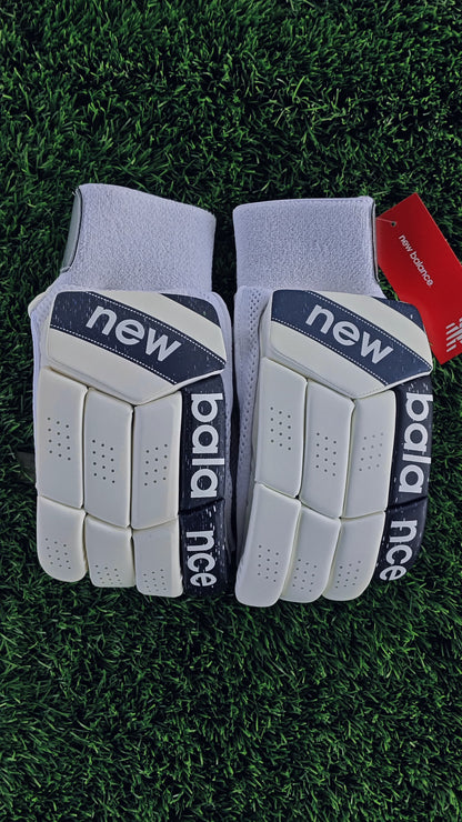 NB Batting Gloves DC 5i (RH)
