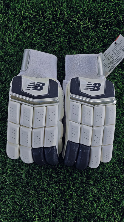 NB Batting Gloves DC 8i (RH)