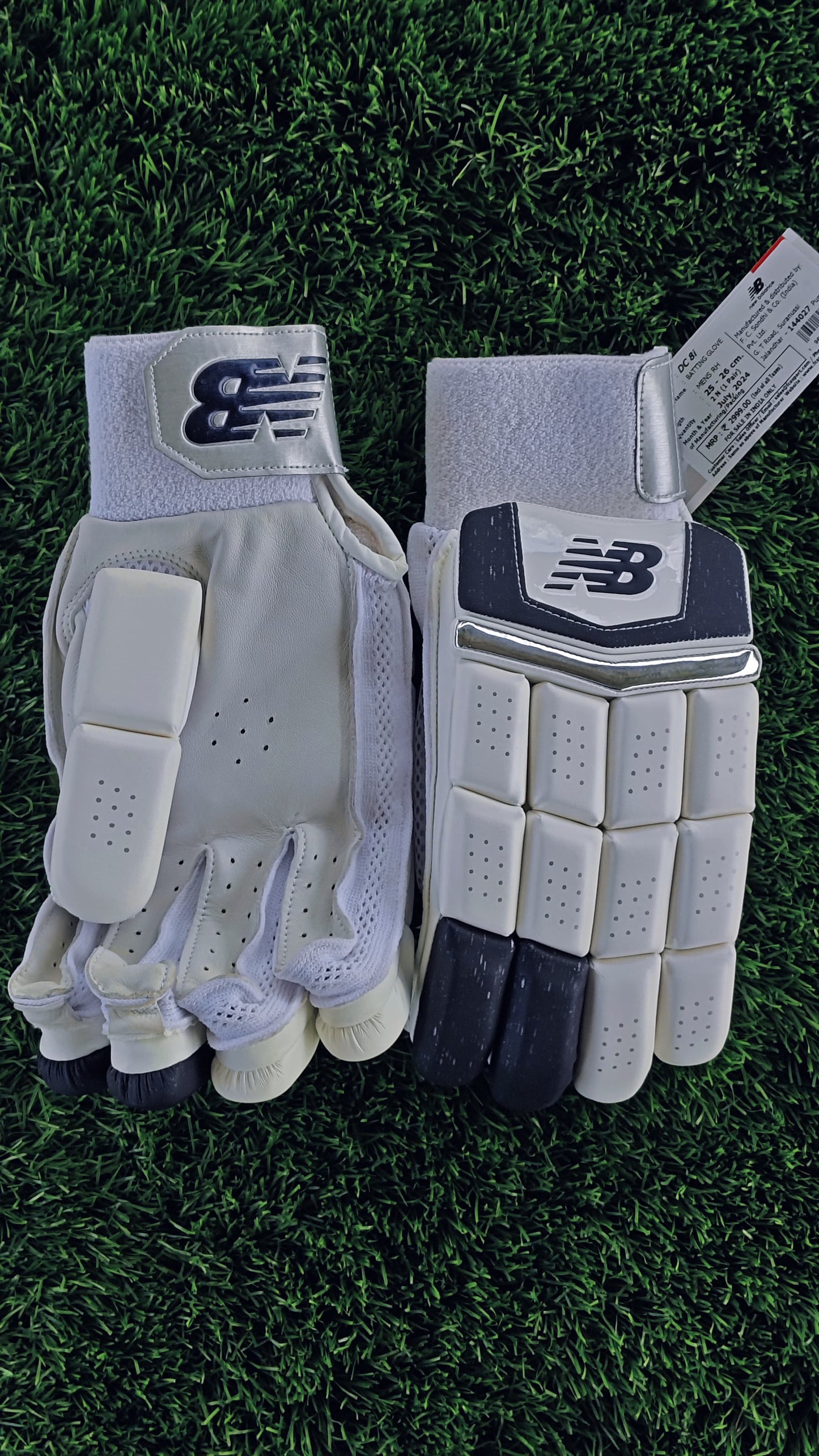 NB Batting Gloves DC 8i (RH)