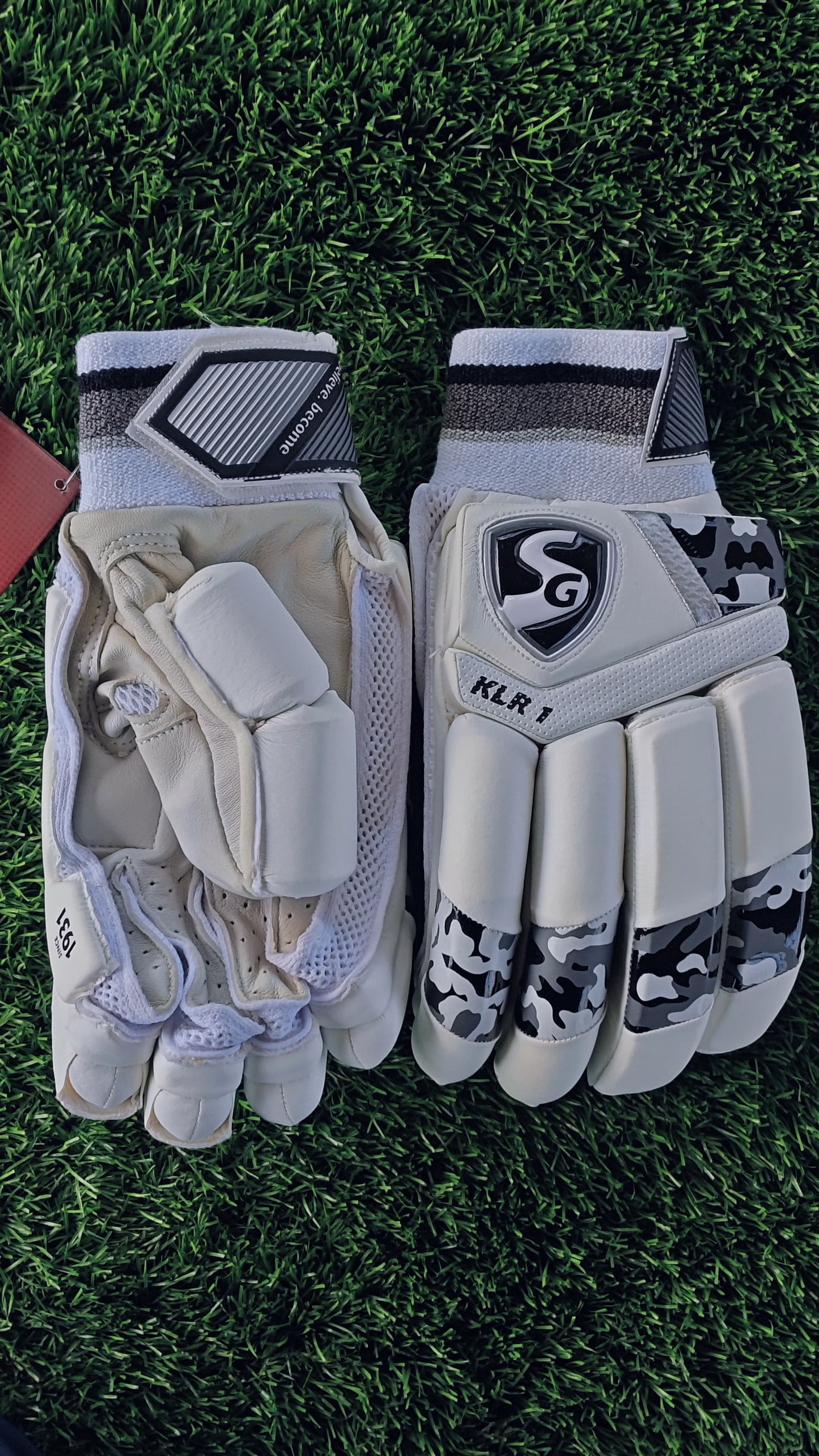 SG Batting Gloves KLR 1 (RH)