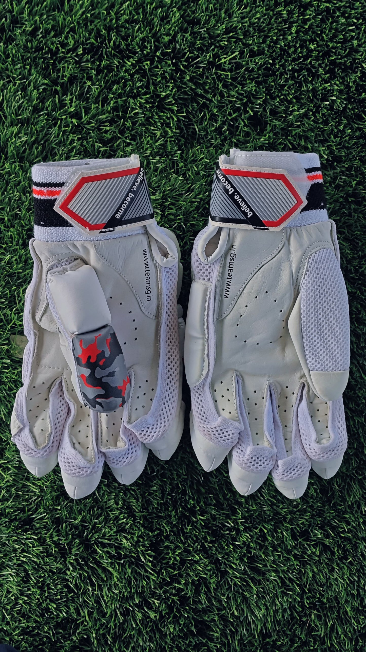 SG Batting Gloves PROSOFT (RH)