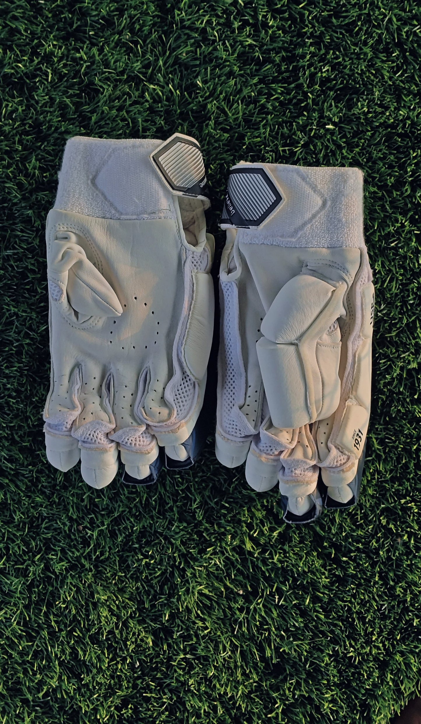 SG Batting Gloves RO TEST (RH)