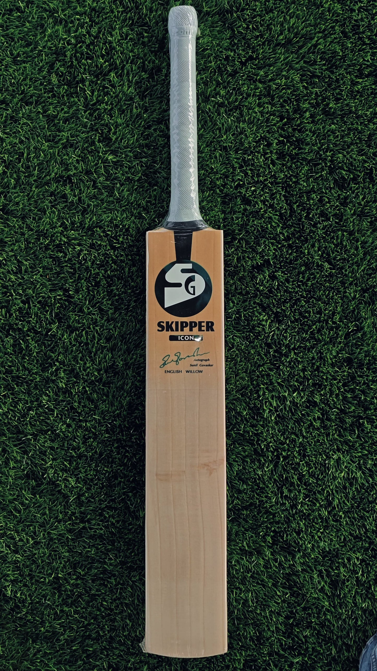 SG Cricket Bat SKIPPER ICON