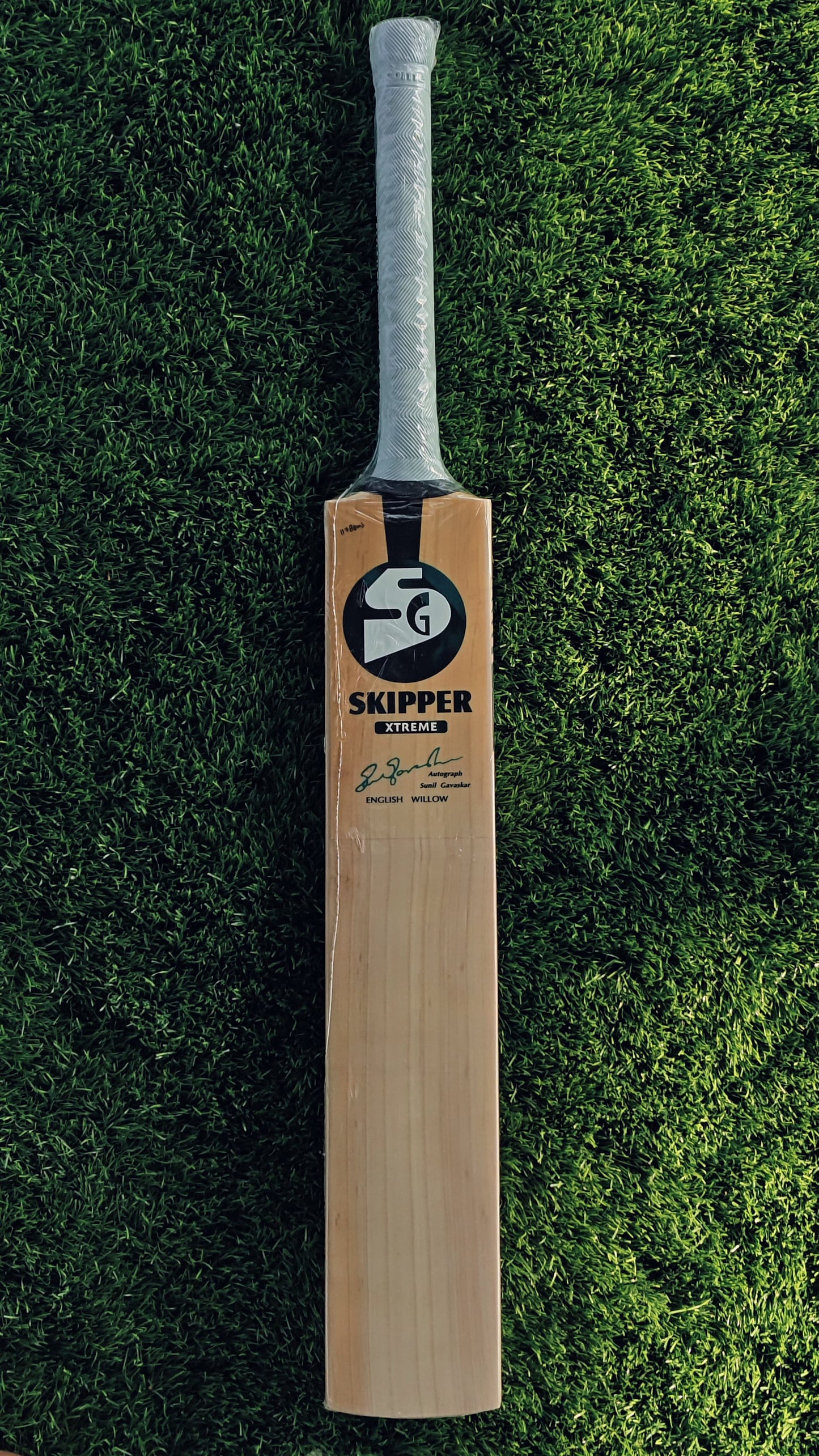 SG Cricket Bat SKIPPER XTREME