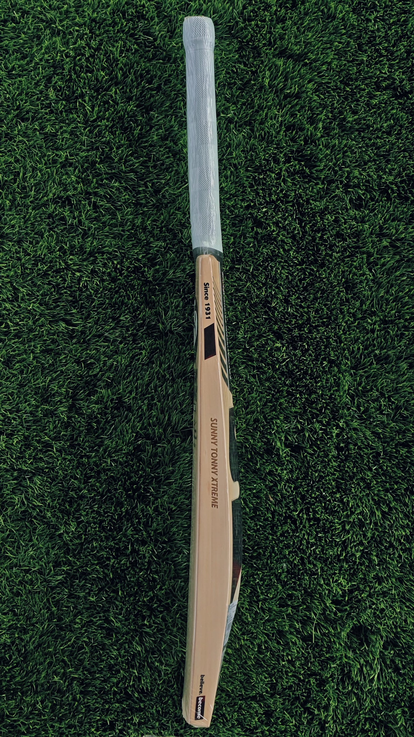 SG Cricket Bat SUNNY TONNY XTREME