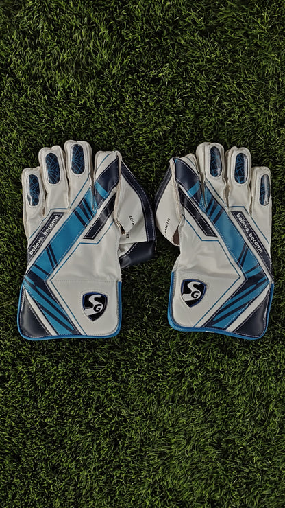SG Wicket Keeping Gloves TOURNAMENT