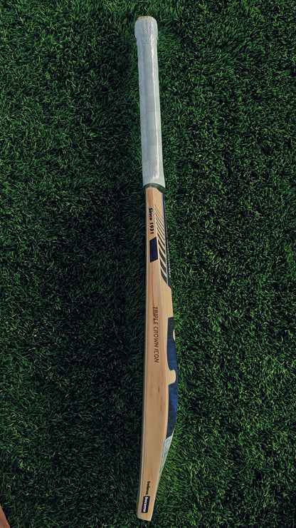 SG Cricket Bat TRIPLE CROWN ICON