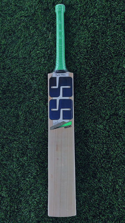 SS Cricket Bat MASTER 1500