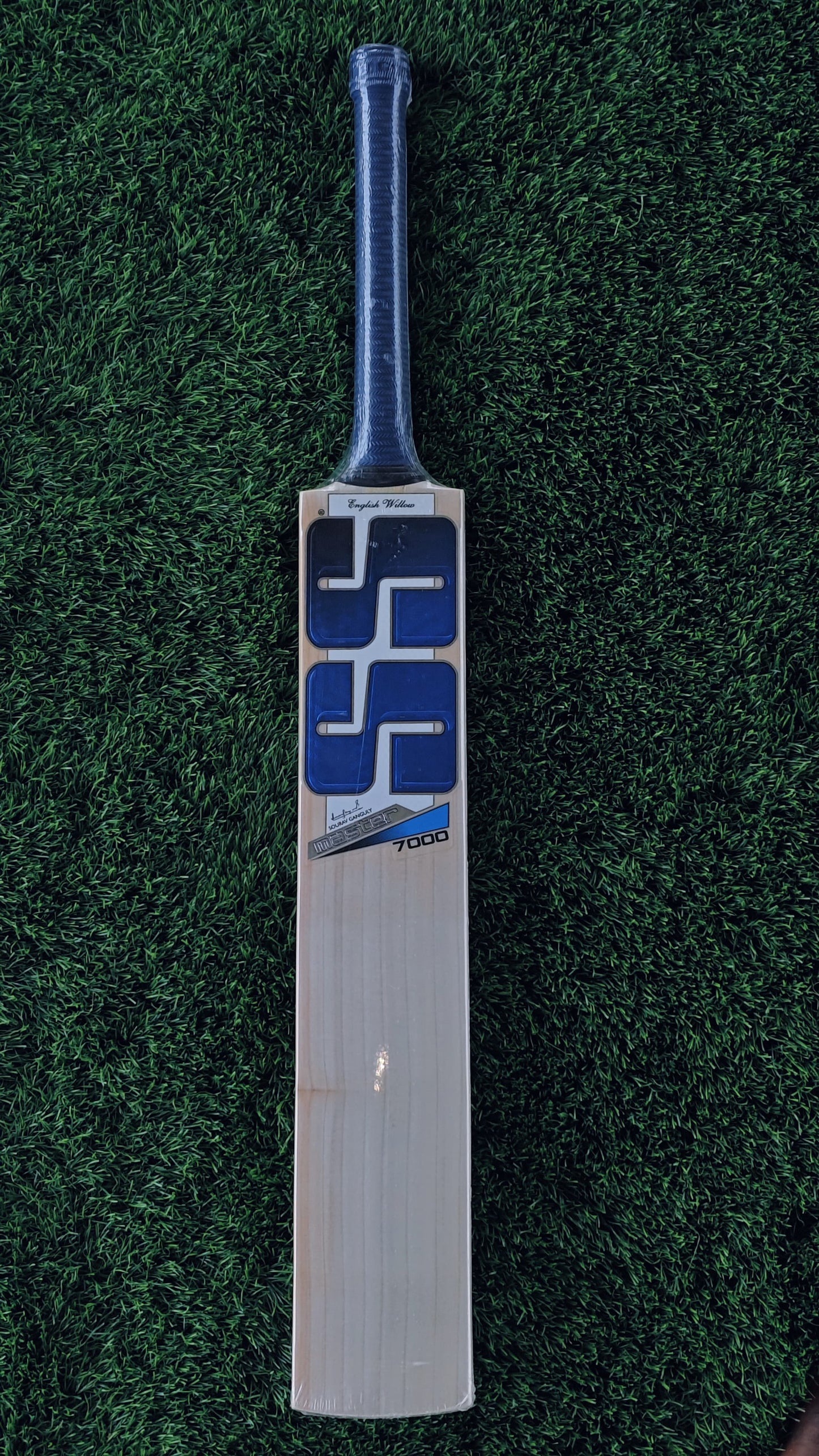 SS Cricket Bat MASTER 7000