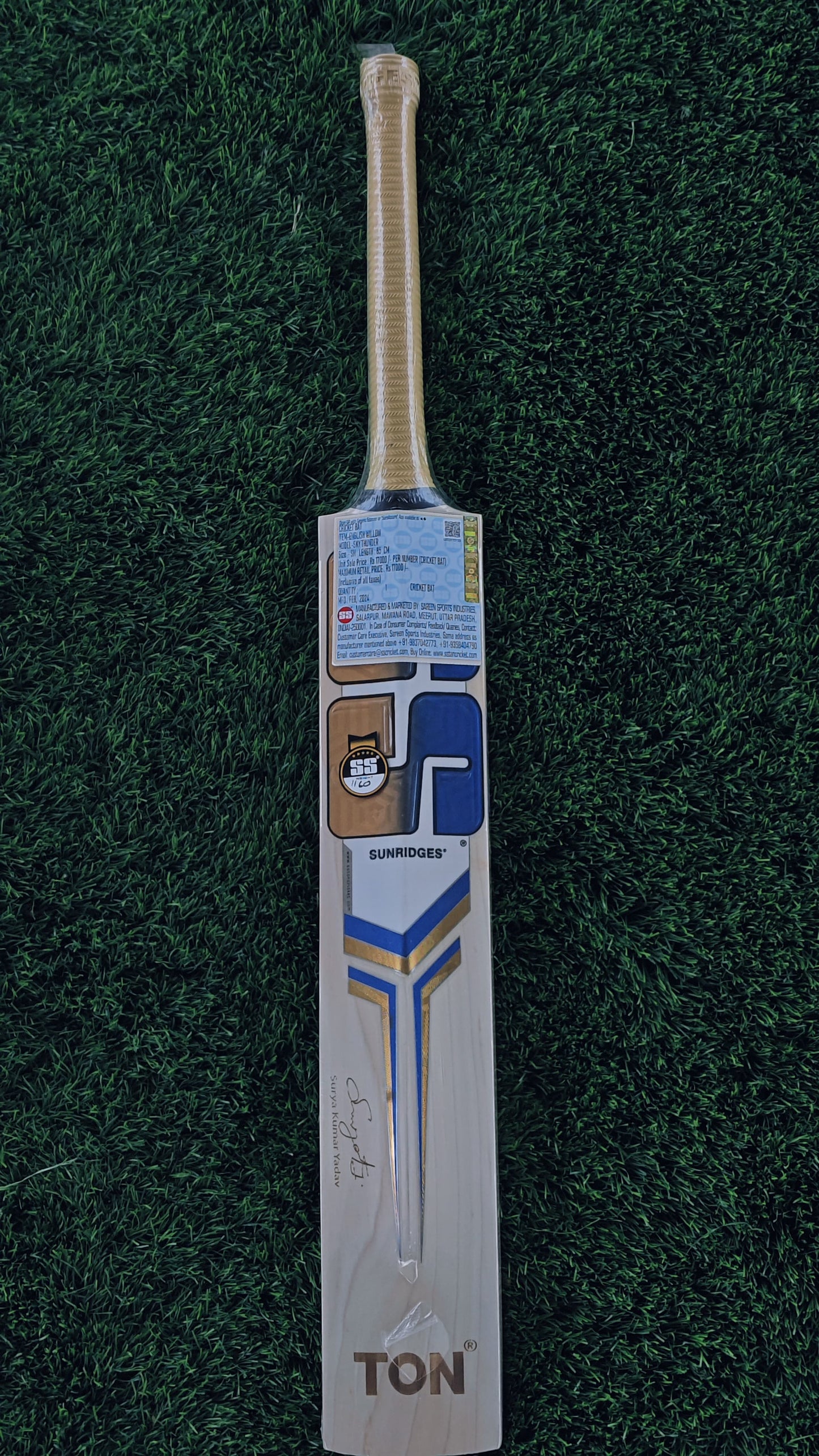 SS Cricket Bat SKY EDITION THUNDER