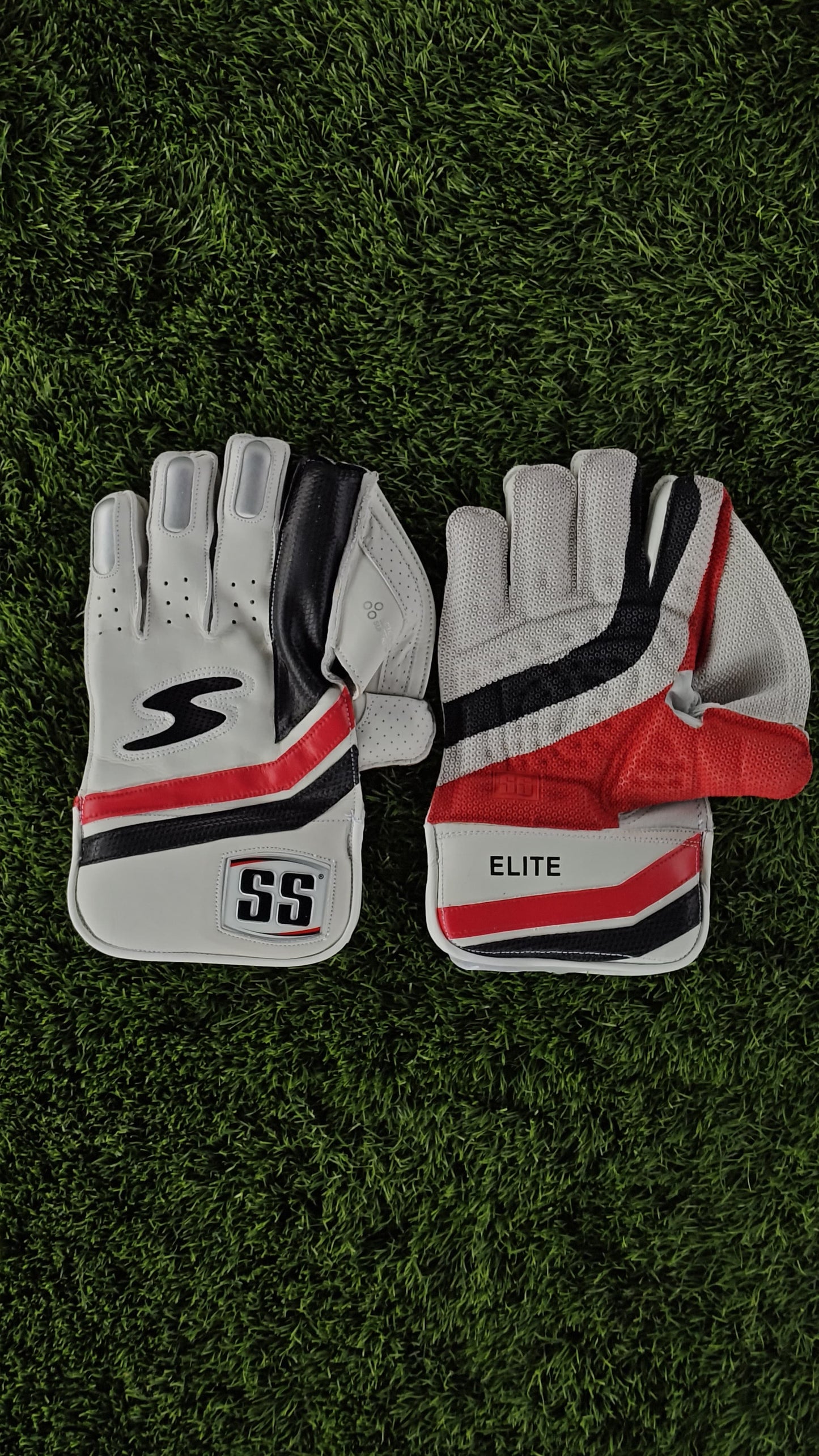 SS Wicket Keeping Gloves ELITE